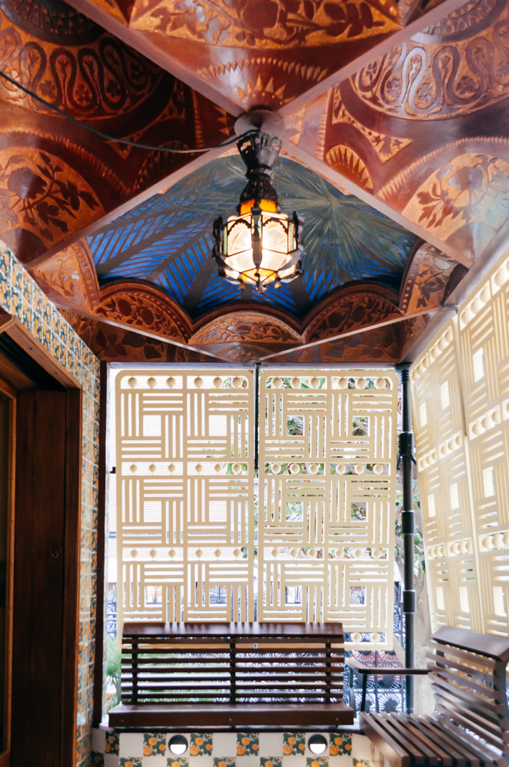 Gaudí’s Casa Vicens: complete architecture and interior guide veranda 1