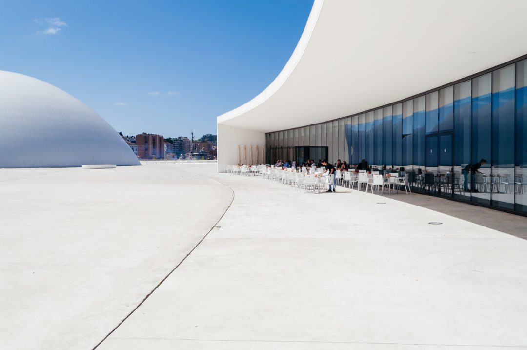 Centro Niemeyer Oscar Niemeyer Aviles Spain-12